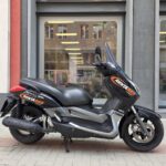 Yamaha XMAX 250 – Премиум скутер под наем 3